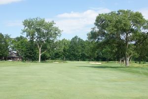 Warren Course At Notre Dame 6th Approach